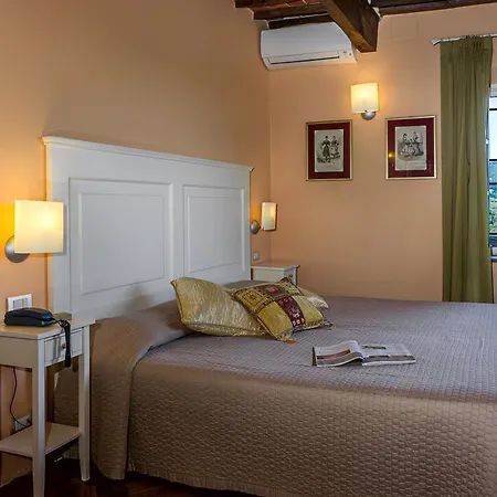 Hotel Volpi Lucca