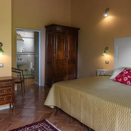 Volpi Hotel