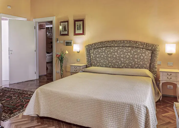 Volpi Hotel